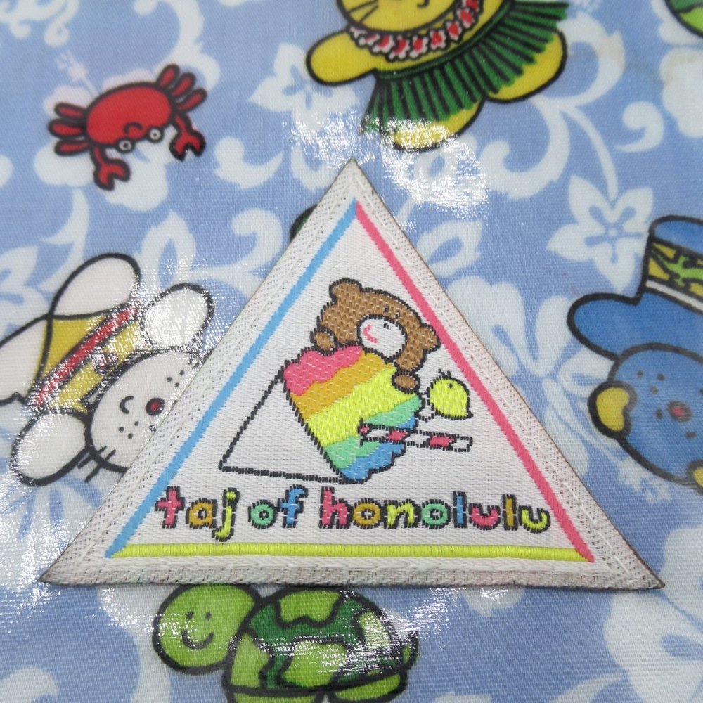 Taj of Honolulu Zip Pouch - Picture 4 of 16